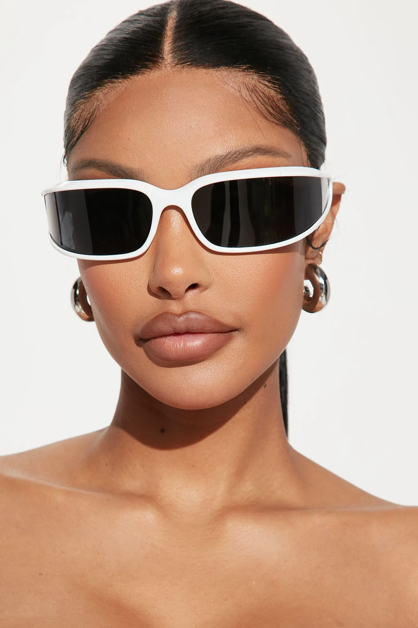 Baddie On The Block Sunglasses - White