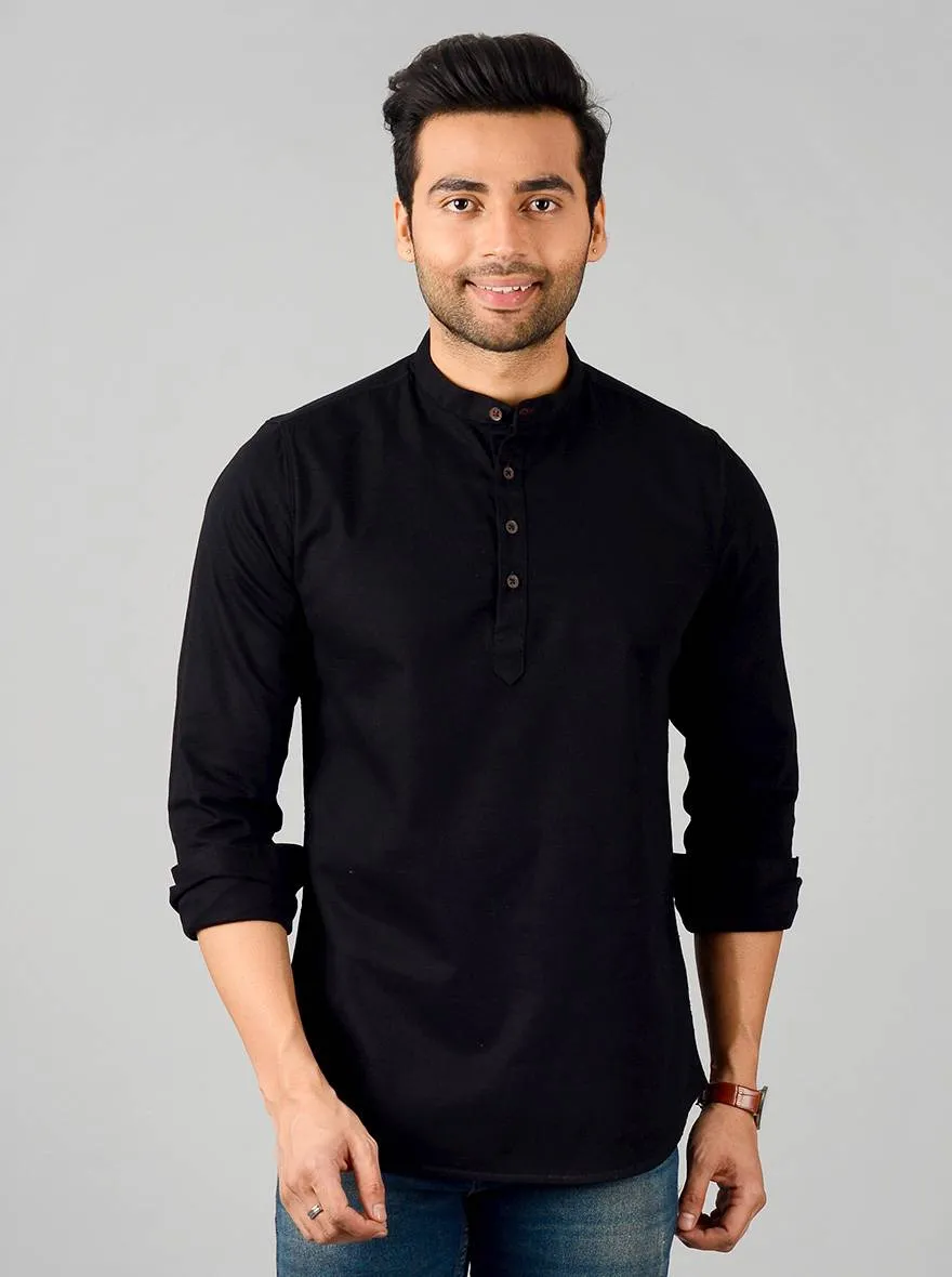 Jet Black Solid Slim Fit Short Kurta | JadeBlue