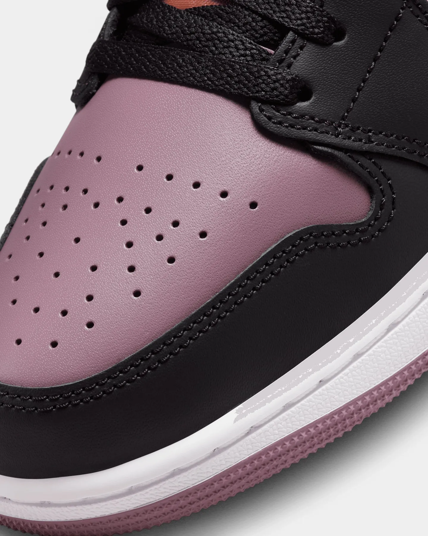 Jordan Air Jordan 1 Low SE "Sky Mauve" White/Black/Sky