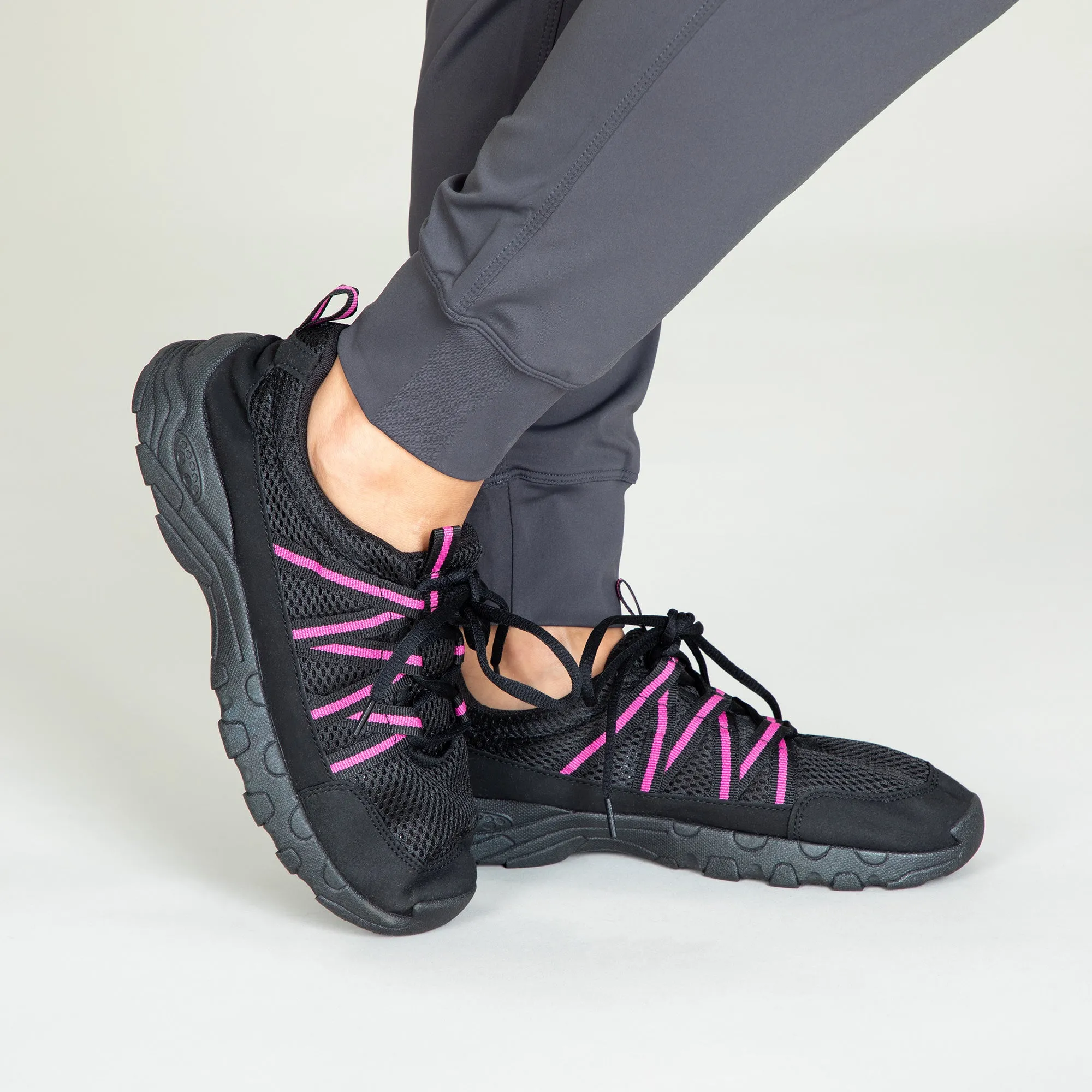 Ladies Water Drainage Sport Shoe