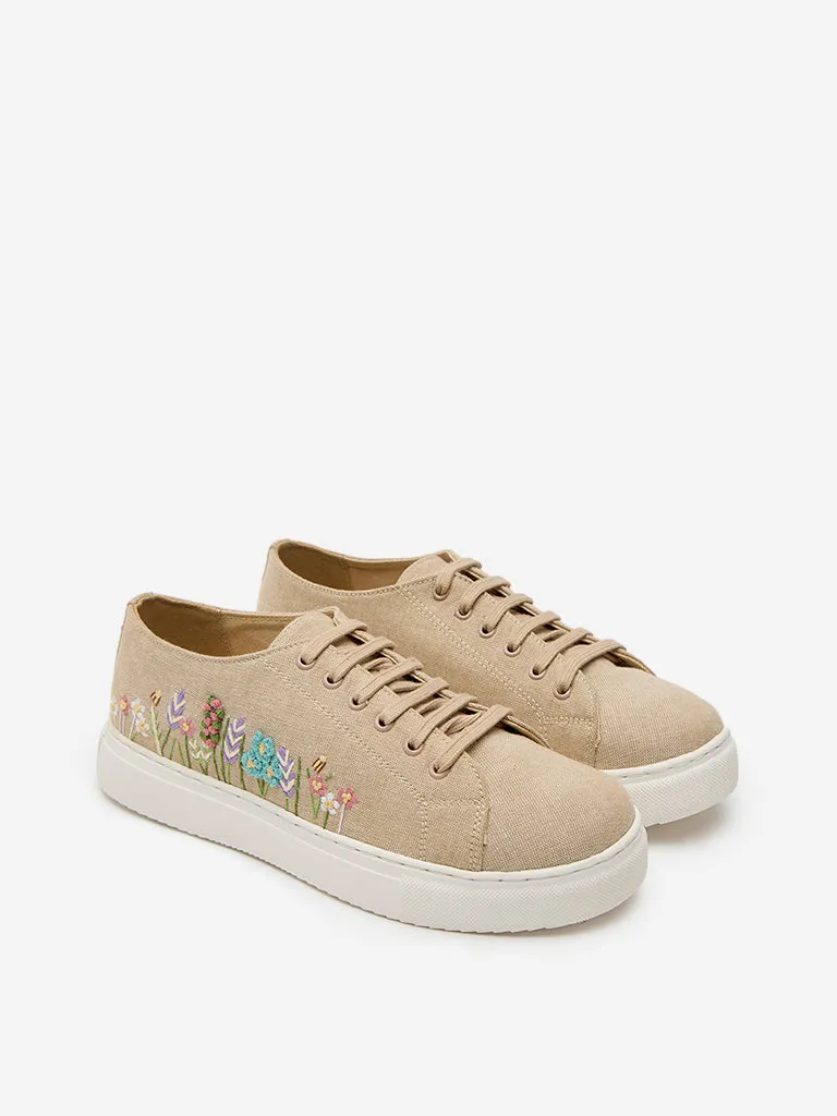 LUNA BLU Beige Floral Embroidered Sneakers