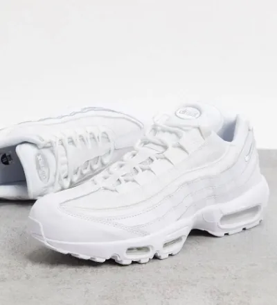 Nike Air Max 95 Essential shoes