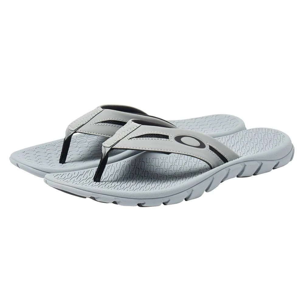 Oakley Operative 2.0 Golf Sandals 2023