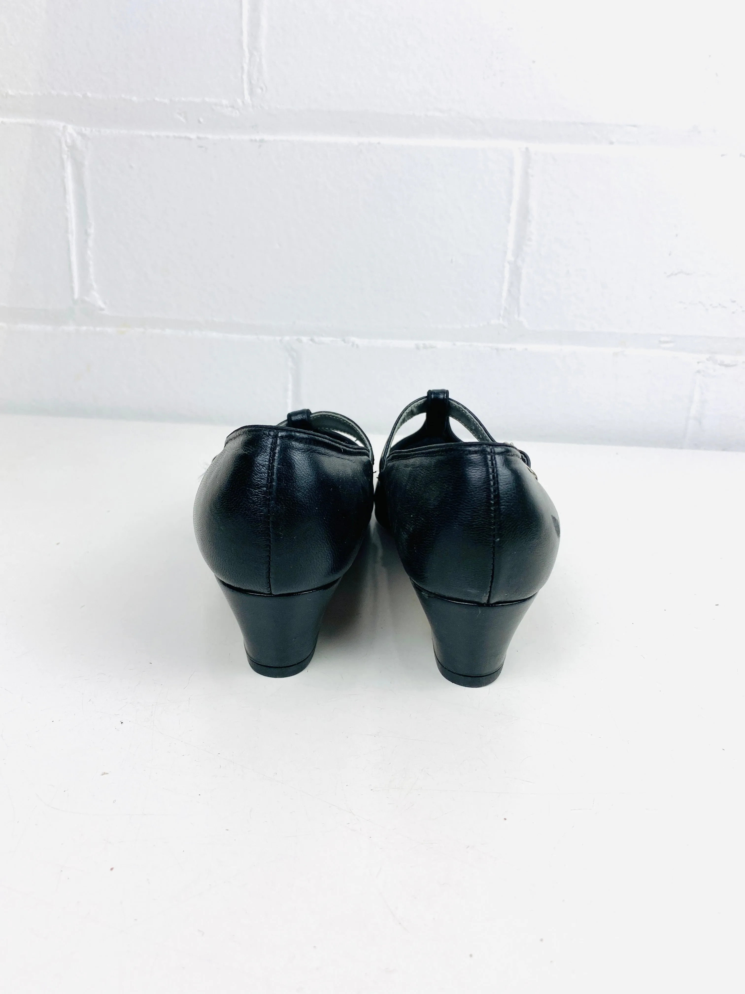 Vintage Deadstock Shoes, Women's 1980s Black Leather Cuban Heel T-Strap Pump's, NOS, 8595