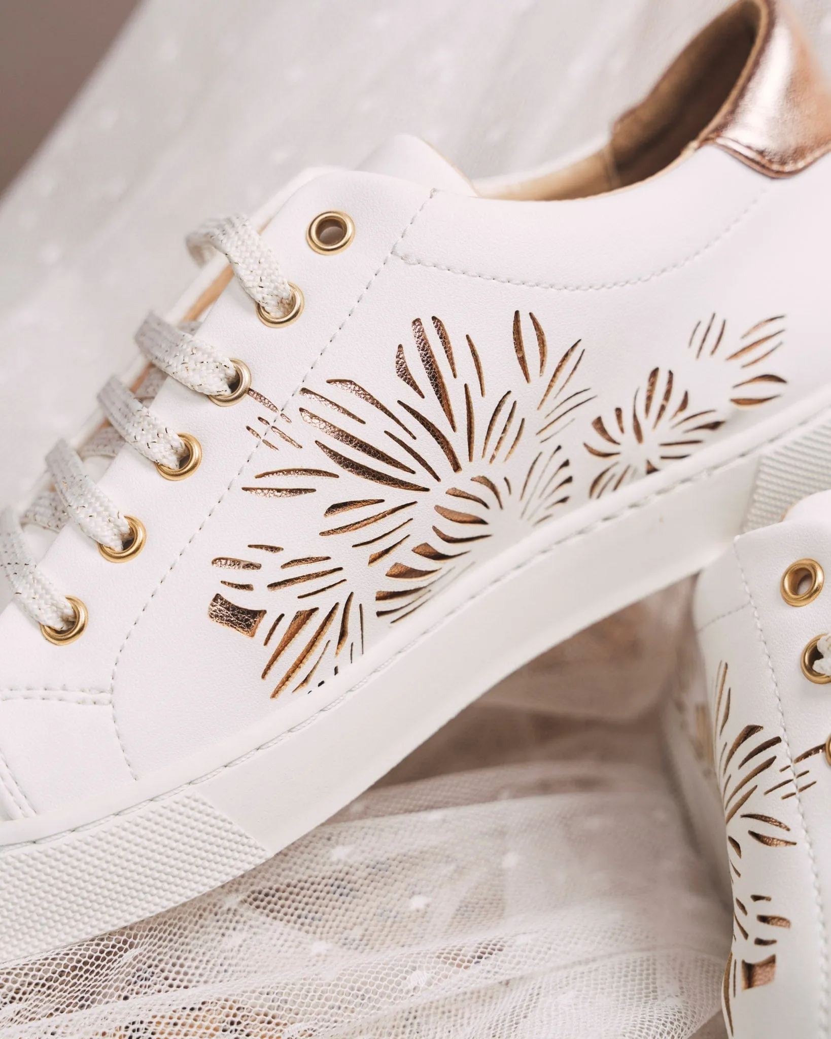 Virevolte Recycled Grain Vegan Sneakers | Romance